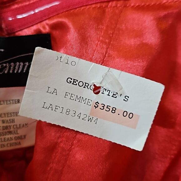 NWT La Femme Coral & Silver sequined chiffon gown size 4 (with flaw) - Picture 12 of 16